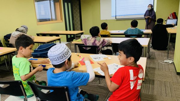 子供たちはノアの方舟物語を学びました！