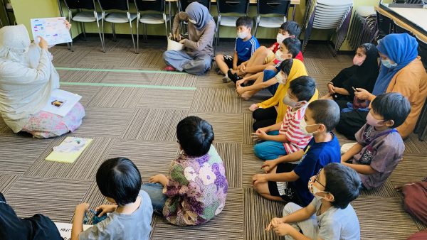 ムスリム児童たちがメッカ巡礼を体験！