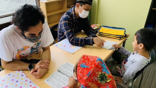 元気よくIQRAを読みました。