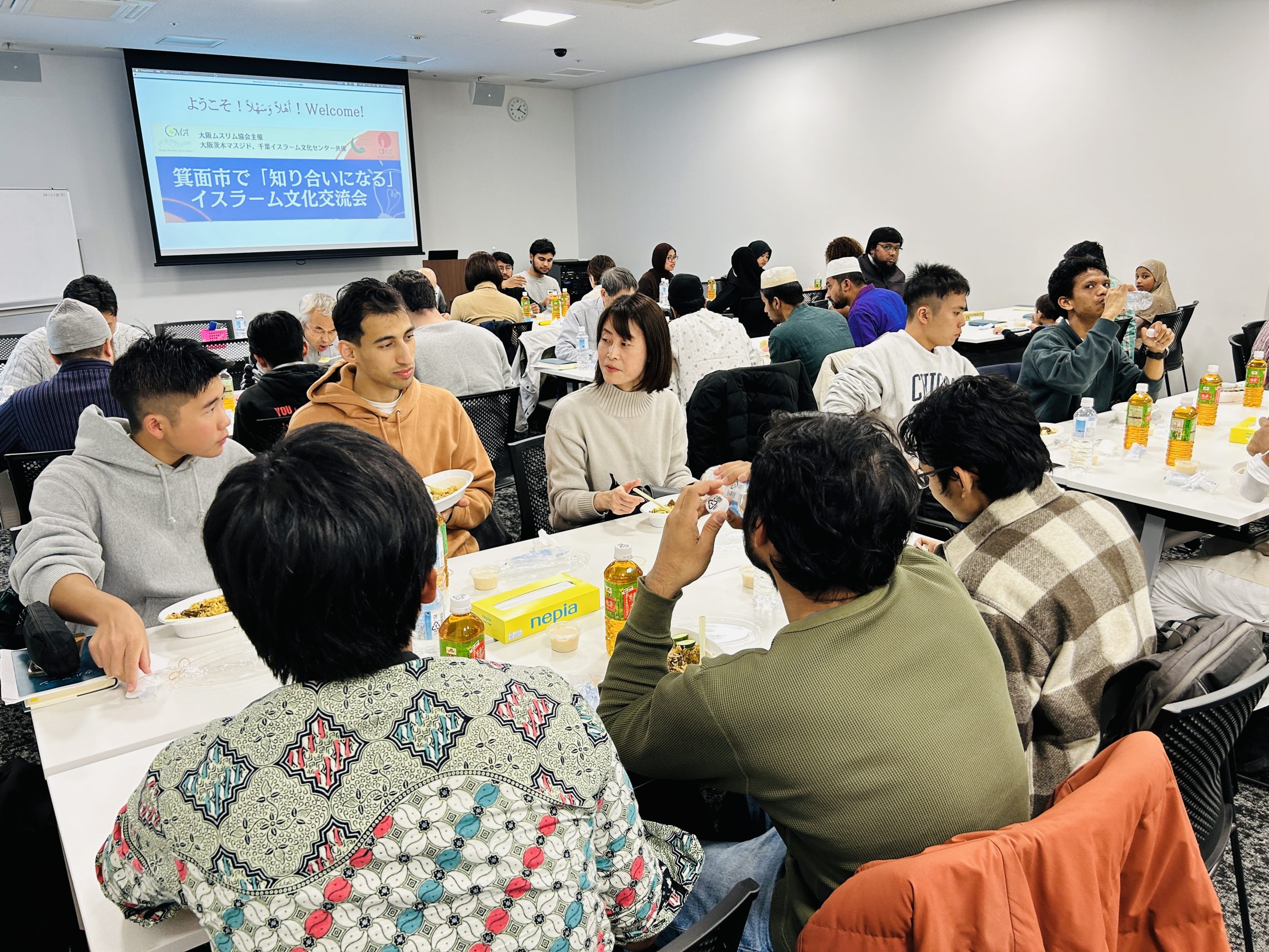 11月30日、大阪大学の学生を招待して多文化共生「知り合いになる